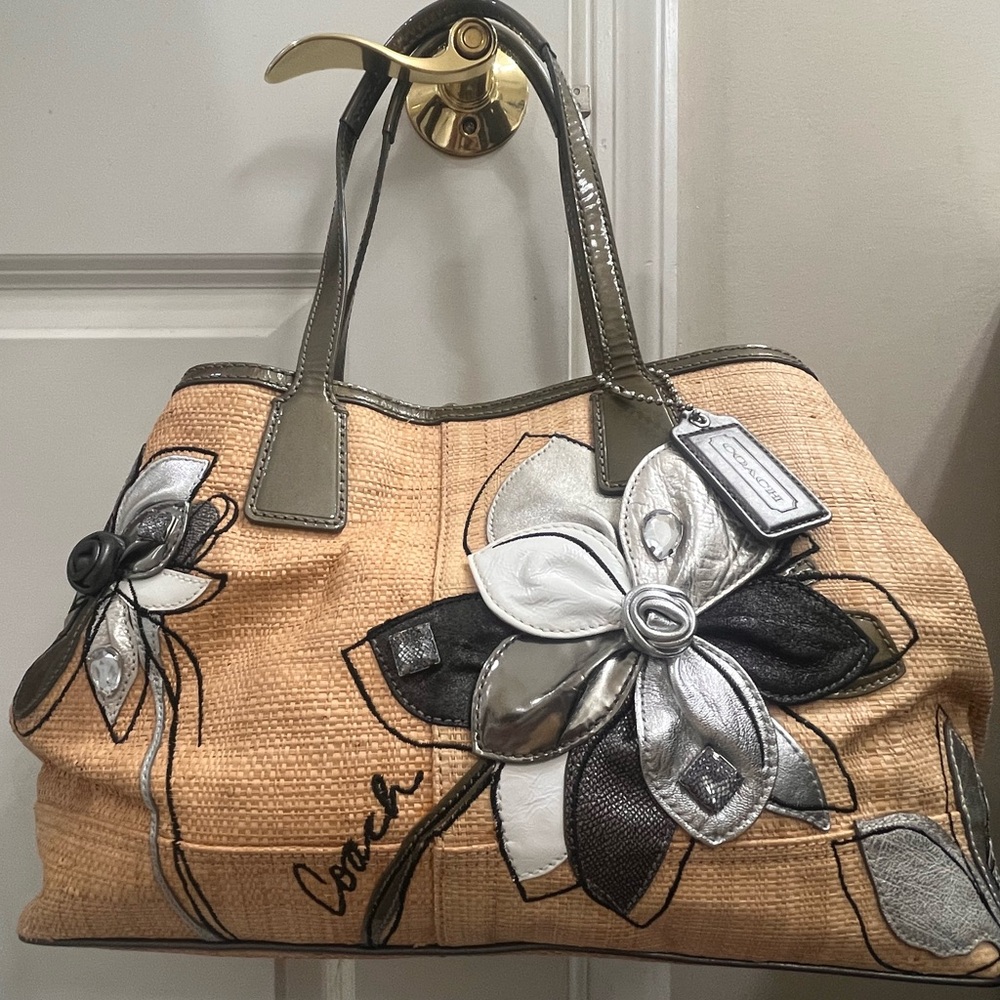 Coach Hampton archive 10th anniversary Limited Edition metallic straw kisslock